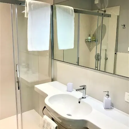 فندق مبيت وإفطار Residenza Ermanni 3*